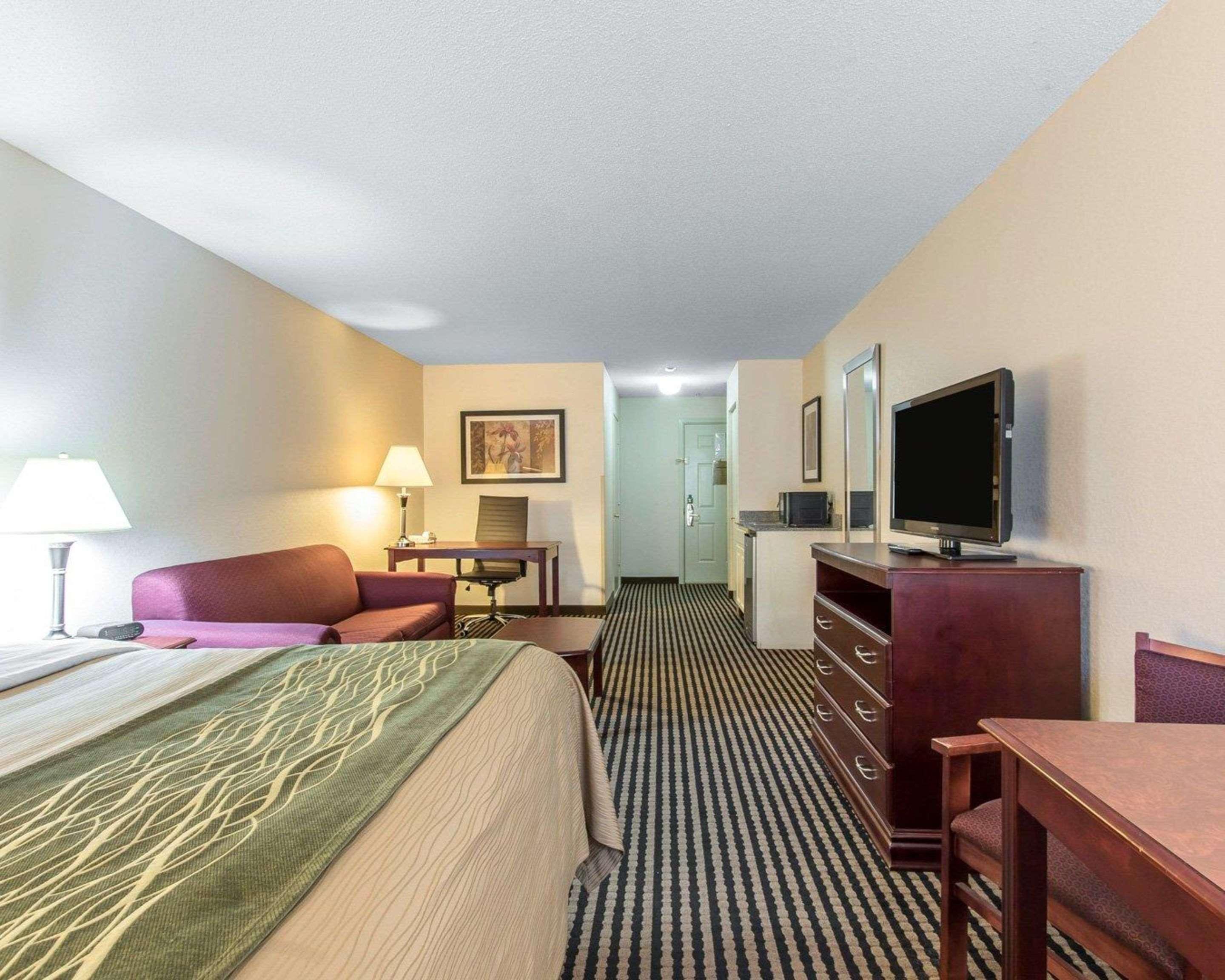 Comfort - Irondale 3*